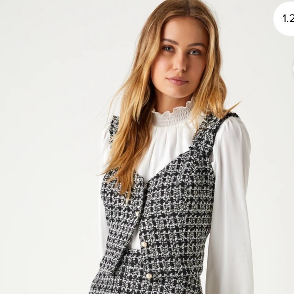 Lulu's Black and White Tweed Crop Top Size Large